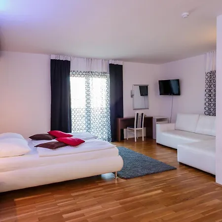 فندق Sveti Kriz 4*