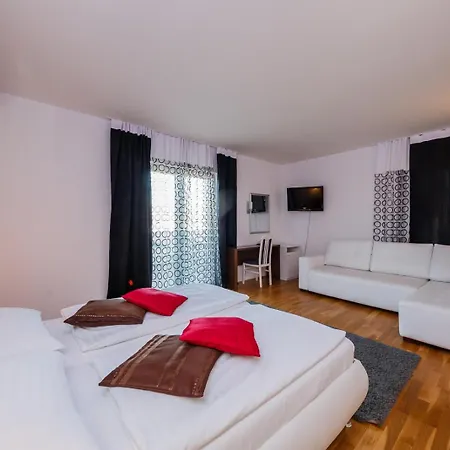 Sveti Kriz تروغير