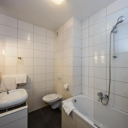 Sveti Kriz 4* トロギール